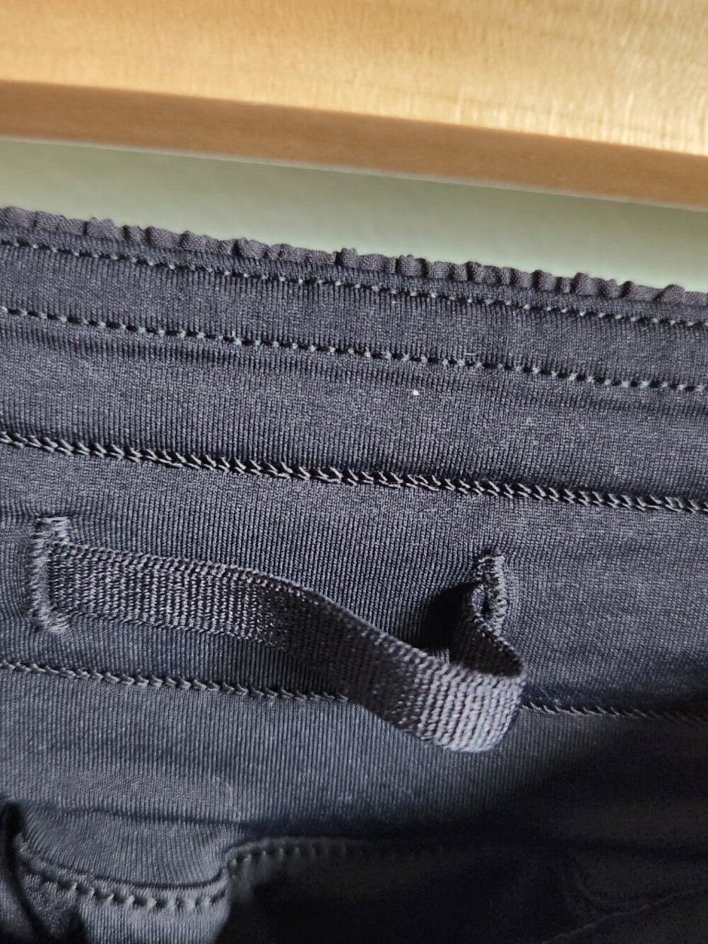 Lululemon Shorts Women's Black 2 Track That Short 5" Inseam Lined Gym Running - Picture 8 of 9